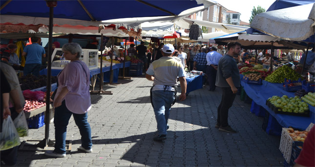 Cumartesi Pazarı bereketli geçti