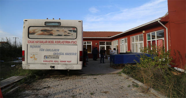 Mobil Kısırlaştırma Ünitesi Babaeski ve Büyükkarıştıran Beldesi’ndeydi