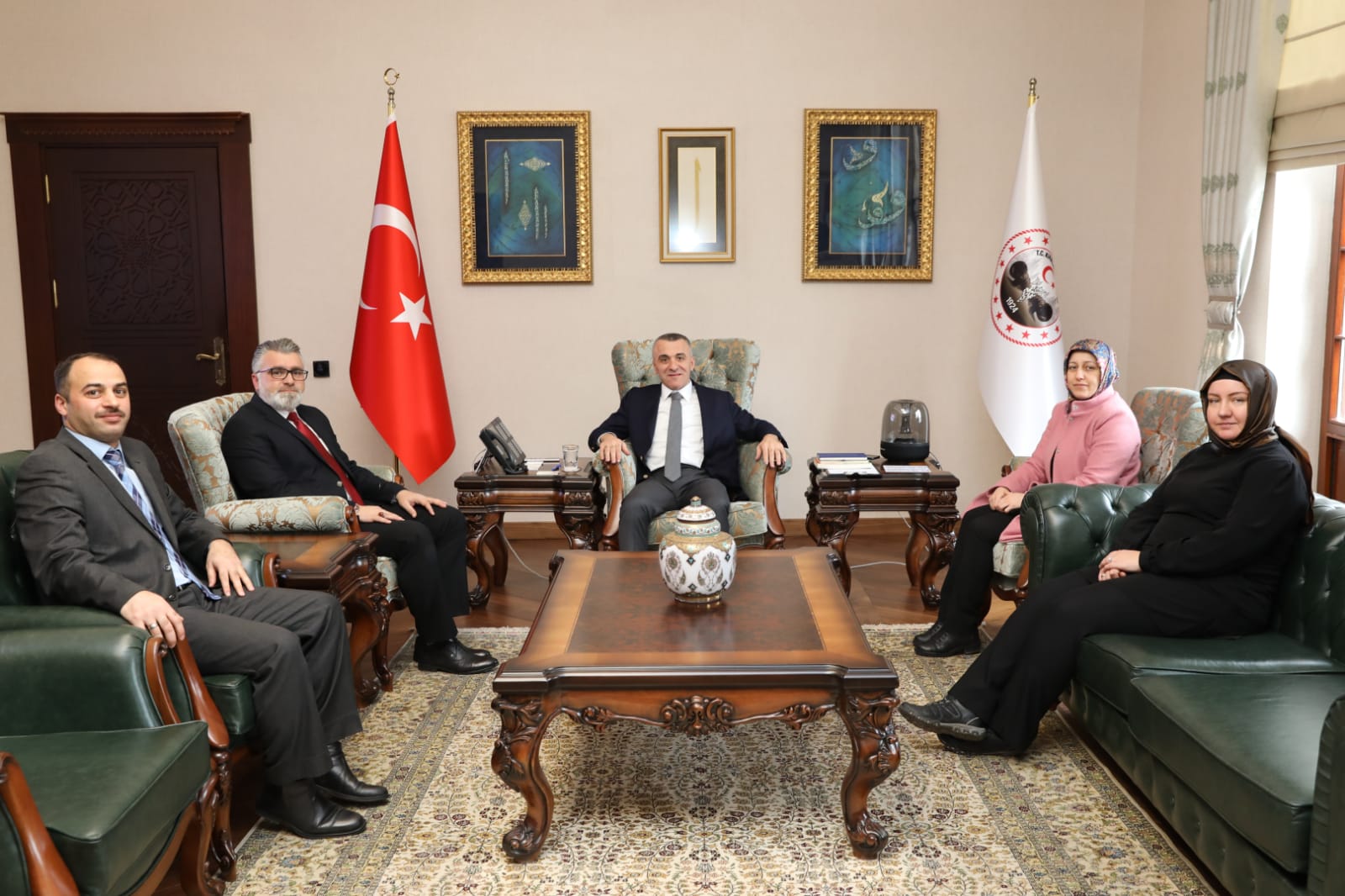 Anadolu İmam Hatip Lisesi Okul Aile Birliği Yönetiminden Vali Bilgin’e ziyare