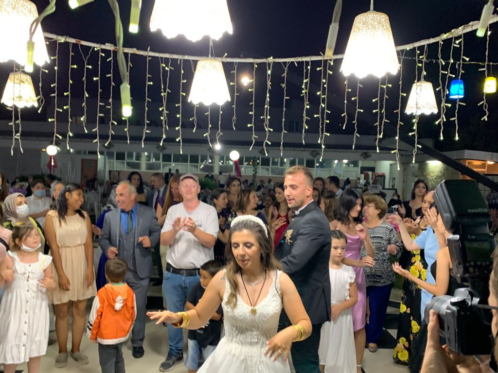 ENES İLE AYLEYNA NUR ‘ÖMÜR BOYU MUTLULUĞA’ EVET DEDİLER