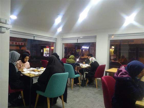 Müftülük yetimlerle iftar sofrasında buluştu