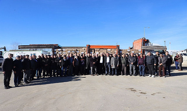 BÜYÜKŞEHİRDEN SARAYLI ÜRETİCİLERE ARI KEKİ DESTEĞİ