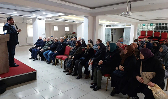 Kutsal Topraklara Gidecek Vatandaşlara Umre Semineri
