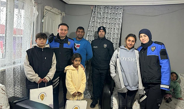 Minik Yüreklerden Anlamlı Hediye