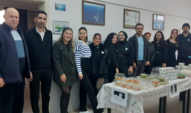 Öğrencilerden Gazze'ye Yardım Kermesi