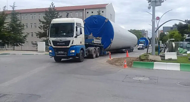 Kırklareli Belediyesi Rüzgar Gülü Taşıyan Tırlar İçin Tedbir Aldı