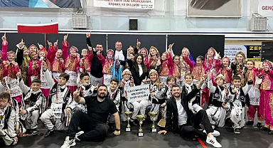 Süleymanpaşa Belediye Gençlik ve Spor Kulübü Halk Oyunları Yarışmasına Damgasını Vurdu 