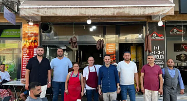 Başkan Erdem ve Meclis Üyeleri, Çarşı Esnafına Bayram Ziyaretinde Bulundu 