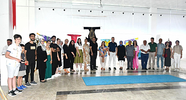 Dr. Öğr. Üyesi Dilber YILDIZ’ın “Düşsel” İsimli “Zamansız Giysilerde Shibori” Konulu Kişisel Sergisi Tekirdağ NKÜ’de Açıldı