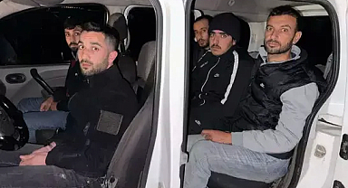 Edirne'de 23 kaçak göçmen, 1 organizatör yakalandı 