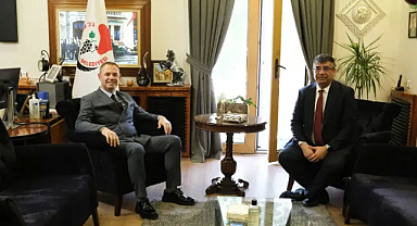 Kırklareli Belediye Başkanı ve TOKİ Yetkililerinden Vali Ekici'ye Ziyaret