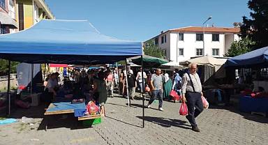 Kırklareli Cumartesi Pazarı'nda Bayram Coşkusu