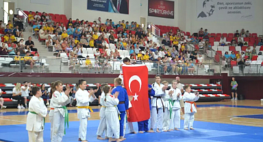 Kırklareli Yaz Spor Okulları Görkemli Bir Törenle Açıldı