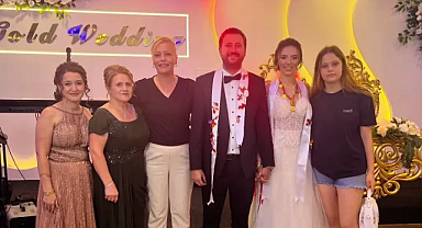 Neşe Çevikbaş Genç Çiftin Düğününe Katıldı