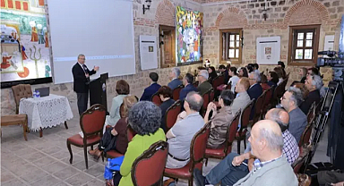 TRAKYA ÜNİVERSİTESİNDE II. BAYEZİD KÜLLİYESİ’NİN UNESCO DÜNYA MİRASI LİSTESİ’NE ADAYLIĞI KONUŞULDU 