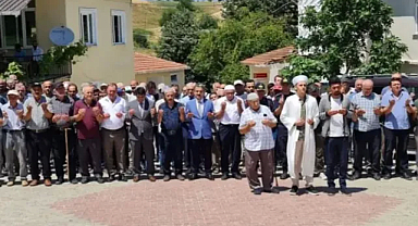 Vali Ekici, Yağmur ve Şükür Duasına Katıldı