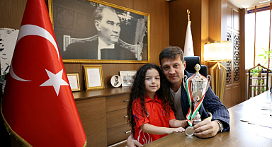 AVRUPA 2.’Sİ KUMSAL’DAN BAŞKANIMIZ AKAY’A ZİYARET 