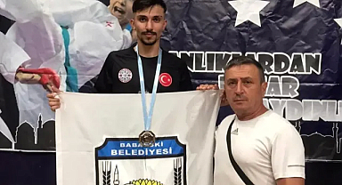 Başkan Yayla'dan Başarılı Sporcu Köse'ye Tebrik