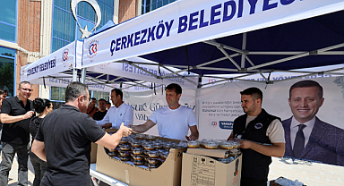 ÇERKEZKÖY BELEDİYESİ AŞURE İKRAM ETTİ