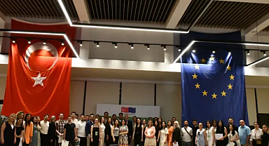 Lüleburgaz'da 'Yetkin Gençlerin İşgücüne Katılımı Projesi' Kapanış Toplantısına Büyük İlgi!