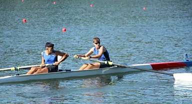 Meriç Nehri'nde, Gençler Türkiye Kürek Kupası ön eleme yarışları başladı 