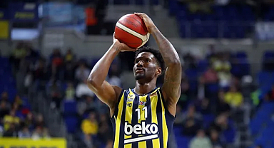 Nigel Hayes-Davis, Üç Yıl Daha Fenerbahçe Beko'da