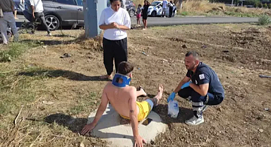 Otomobille çarpışan motosikletin sürücüsü yaralandı