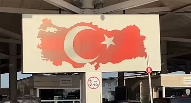 Sınır Kapılarında Tarihi Rekor: Yolcu ve Araç Girişlerinde Büyük Artış