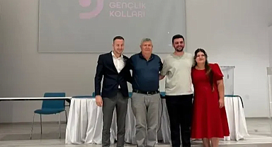 CHP Gençlik Kolları'nda Demokrasi Rüzgarı: Ali Can'dan Yeni Başkan ve Ekibine Başarı Dileği