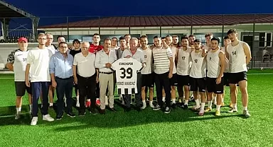 Evrensekiz Evrenspor'un İdmanı Tatlı İkramıyla Taçlandı