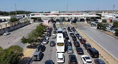 Vali Sezer: Kapıkule'de 2024'ün yolcu ve araç çıkış rekoru kırıldı