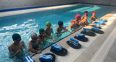 BÜYÜKŞEHİR'DEN ÇERKEZKÖY'ÜN ÇOCUKLARINA YÜZME EĞİTİMİ