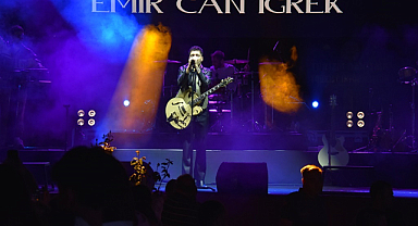 Emir Can İğrek Tekirdağlı Hayranlarıyla Ertelenen Konserde Buluştu