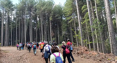 Kazdağı’nda Elma Hasat ve Doğa Sporları Şenliği: Dağcılar Sezonu Coşkuyla Açtı!