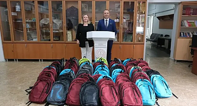 Kırklareli Belediyesi'nden İhtiyaç Sahibi Öğrencilere Kırtasiye Desteği