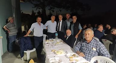 Kırklareli'de Muhtarlardan Yarım Asırlık Müdüre Veda