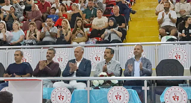 Kırklareli'nde 30 Ağustos Zafer Bayramı Coşkusu Cimnastik Yarışması ile Devam Ediyor