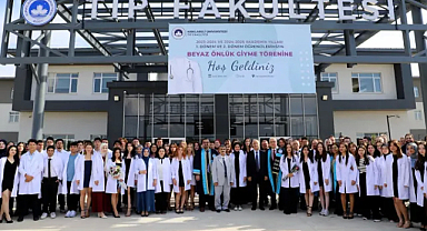Kırklareli Üniversitesi Tıp Fakültesi'nde Beyaz Önlük Giyme Töreni Düzenlendi