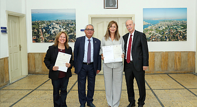 MİMARLIK FAKÜLTESİ DEKANLIĞINDA DEVİR TESLİM TÖRENİ