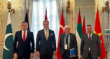 Vecdi Gündoğdu'dan Moskova APA Toplantılarında Türkiye-Rusya İş Birliği Vurgusu!