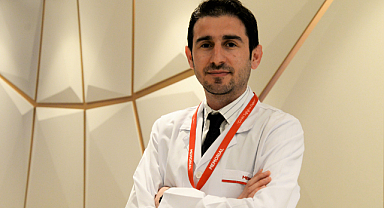 GÖZDE IŞIK PARLAMALARI RETİNA YIRTIĞI HABERCİSİ OLABİLİR! 