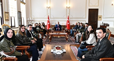 Kırklareli Üniversitesi Öğrencileri Vali Soytürk’ü Ziyaret Etti