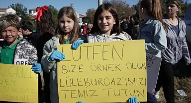 Lüleburgaz'da 'Temiz Sokaklar Mutlu Yarınlar' Kampanyasına Minik Duyarlılık