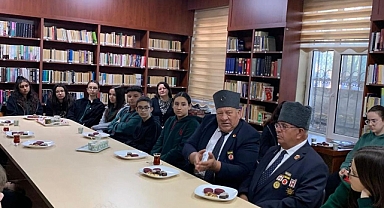 Lüleburgaz'da “Vatan ve Kahramanlık Buluşmaları” ile Gençler Kahraman Gazilerle Buluştu