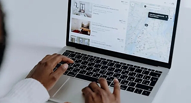 Rezervasyon Dolandırıcılığı Neden Bu Kadar Yaygınlaştı? Booking.com ve Airbnb Üzerinden Dolandırıcılığa Dikkat! Nasıl Korunabilirsiniz?