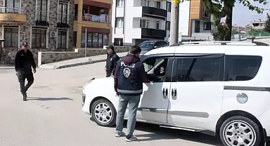 Edirne’de aranması olan 2 firari hükümlü yakalandı