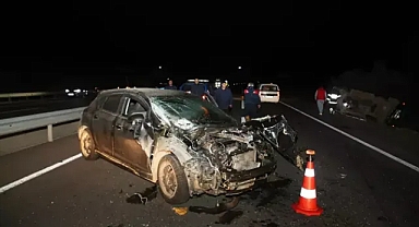 Edirne'de düğünden dönenlerin taşındığı kamyonete otomobil çarptı: 6 yaralı