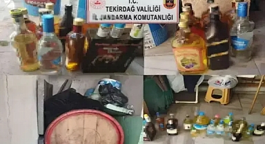 Evinde sahte ve kaçak içki ele geçirilen şüpheli gözaltında