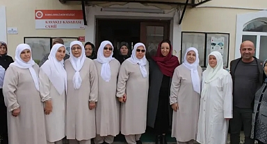 Kavaklı Belediye Başkanı Ufuk İN ve Eşi Sevgül İN Umre Yolcularını Uğurladı