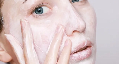 Soğuk Havalarda Cildinizi Korumanın 7 Etkili Yolu: Kış Aylarında Cilt Bakımı Nasıl Yapılmalı?